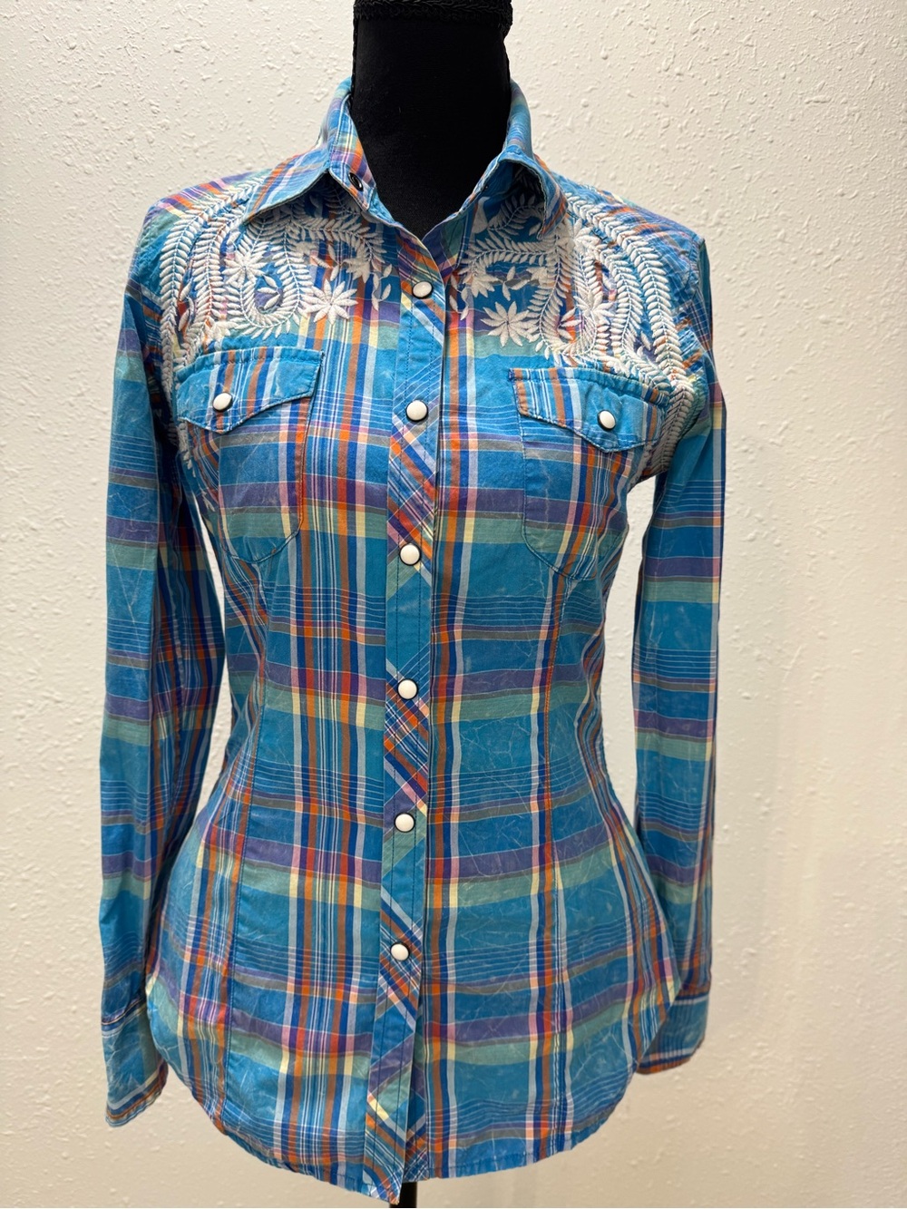 Rock & Roll Cowgirl Turquoise Plaid Embroidered Snap-Front Shirt